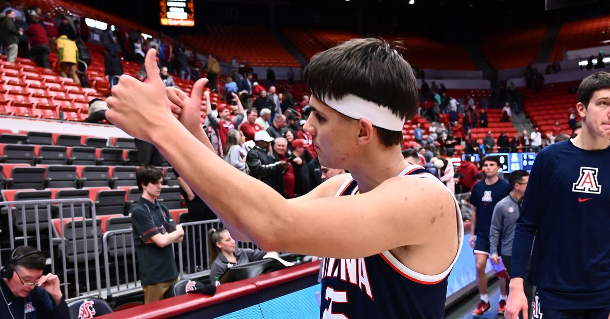 Arizona’s offense comes back to life in win at Washington to complete road sweep