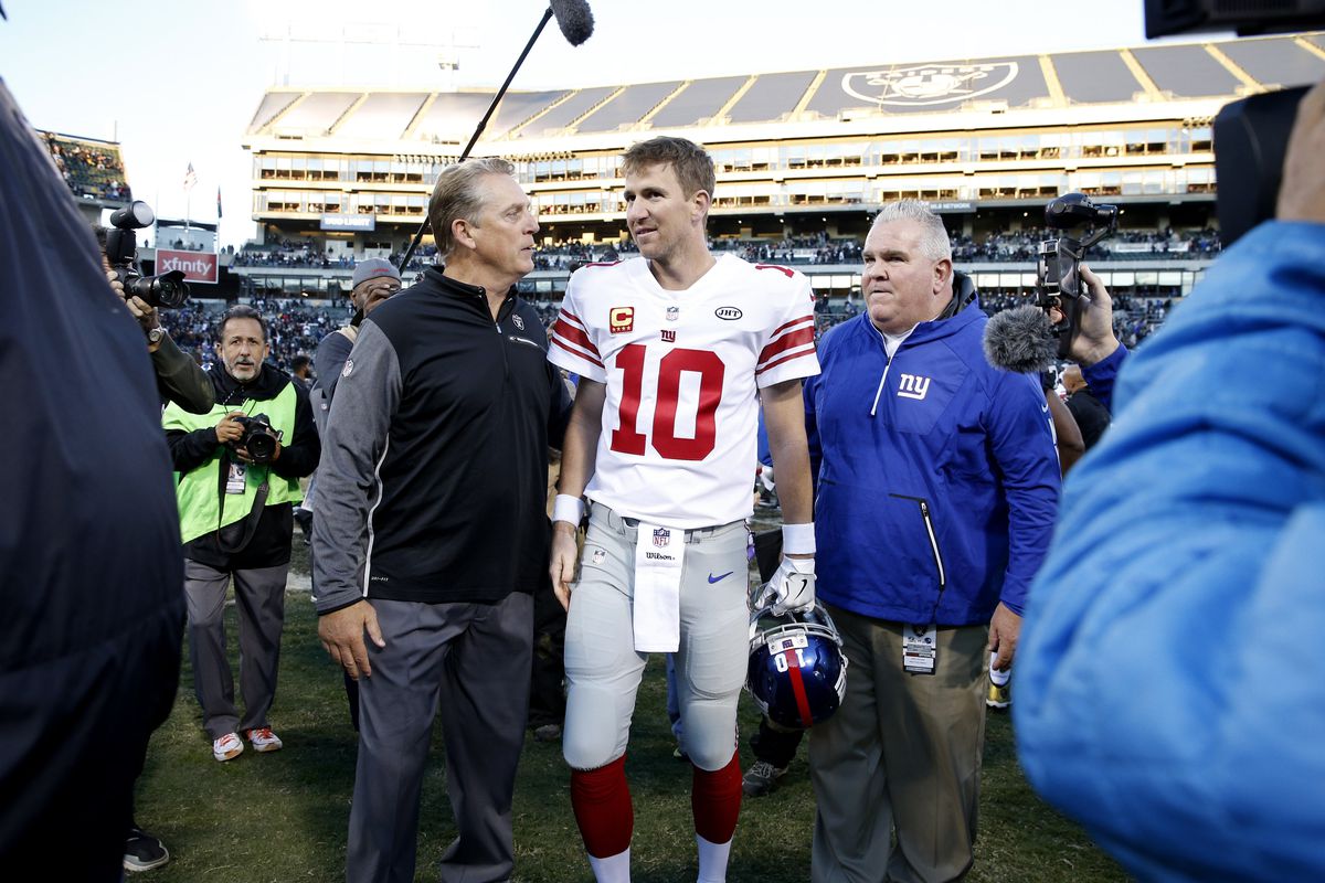 NFL: New York Giants at Oakland Raiders