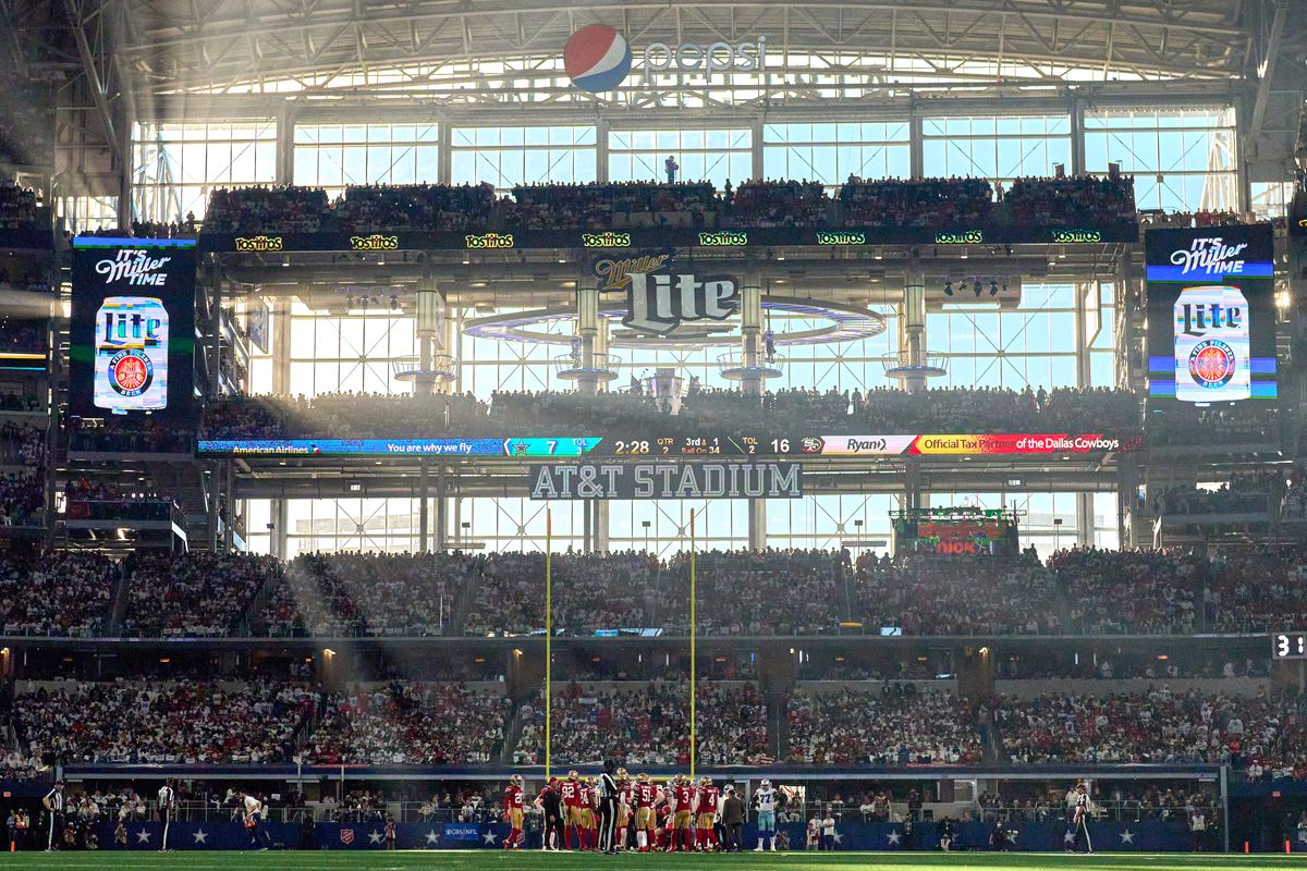 NFL: JAN 16 NFC Wild Card - 49ers at Cowboys