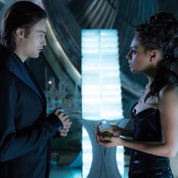 DOUGLAS BOOTH as Titus Abrasax and MILA KUNIS as Jupiter Jones in Warner Bros. Pictures' and Village Roadshow Pictures' "JUPITER ASCENDING," an original science fiction epic adventure from Lana and Andy Wachowski. A Warner Bros. Pictures release.
