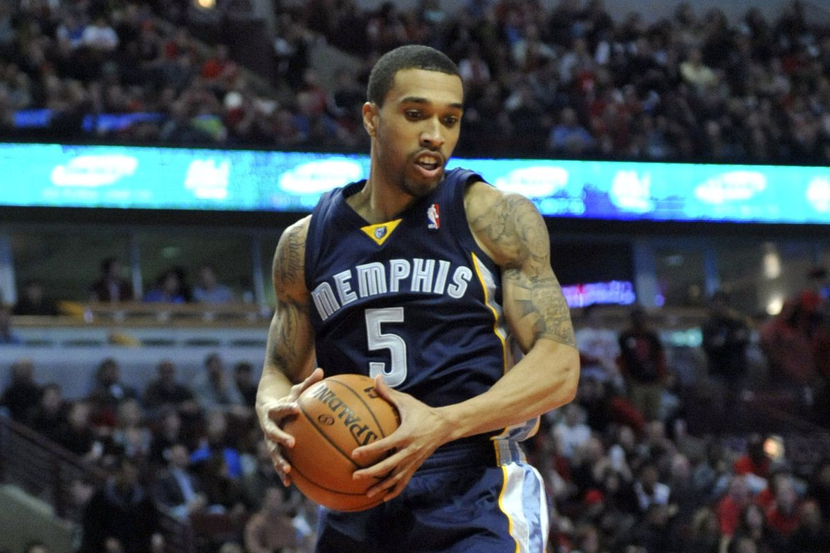 The Grizzlies are 7-2 when Courtney Lee snags 5 or more rebounds.