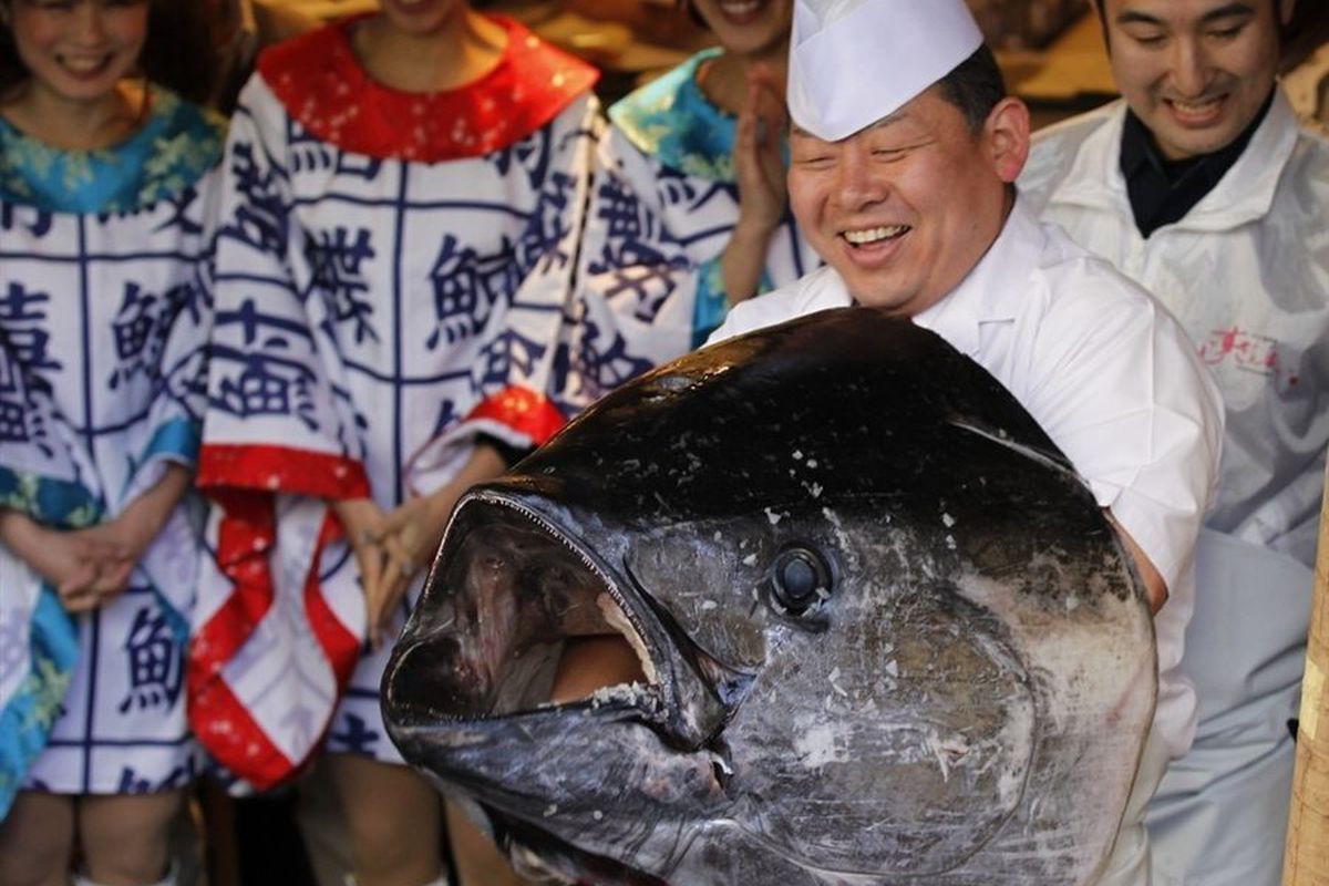 <a href="http://photoblog.msnbc.msn.com/_news/2012/01/05/9970504-say-hello-to-the-worlds-most-expensive-tuna-fish">Reuters</a>