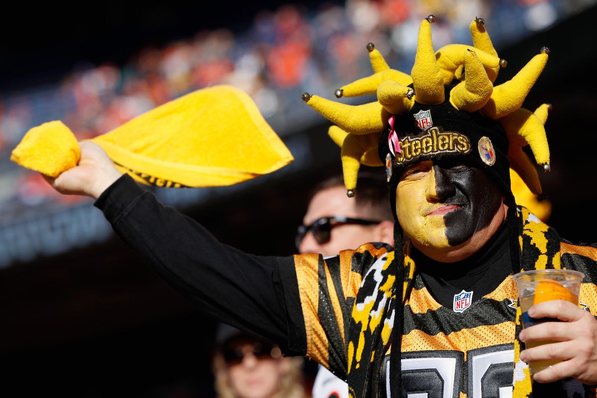 Divisional Round - Pittsburgh Steelers v Denver Broncos