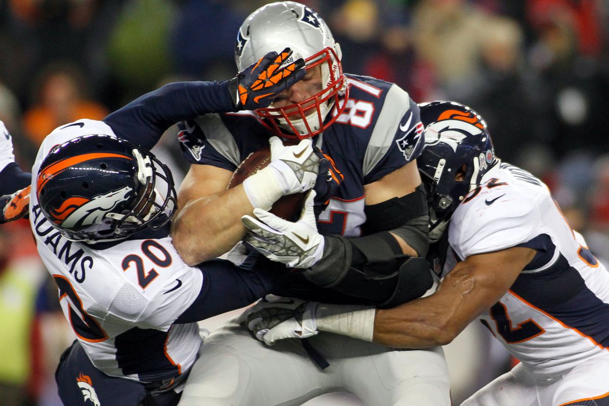 Rob Gronkowski finds the Denver defense is such a drag.