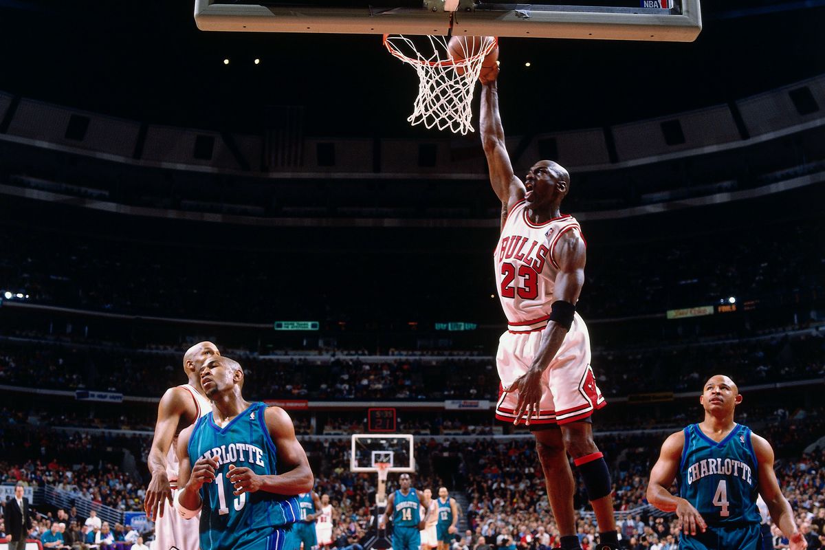1998 NBA Playoffs - Round Two - Game One: Charlotte Hornets v Chicago Bulls