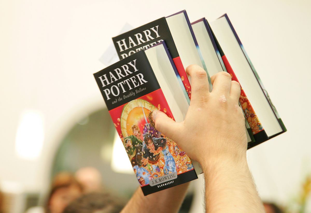 Final ‘Harry Potter’ Book Goes On Sale