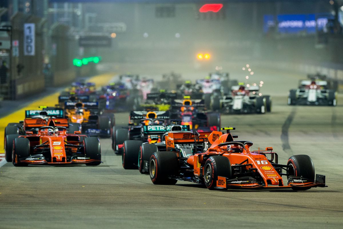 Start during the F1 Grand Prix of Singapore at Marina Bay Street Circuit on September 22, 2019 in Singapore.