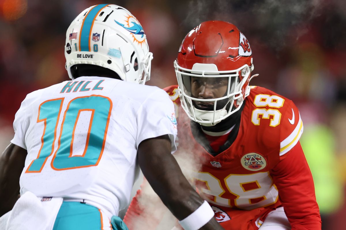NFL: JAN 13 AFC Wild Card - Dolphins at Chiefs