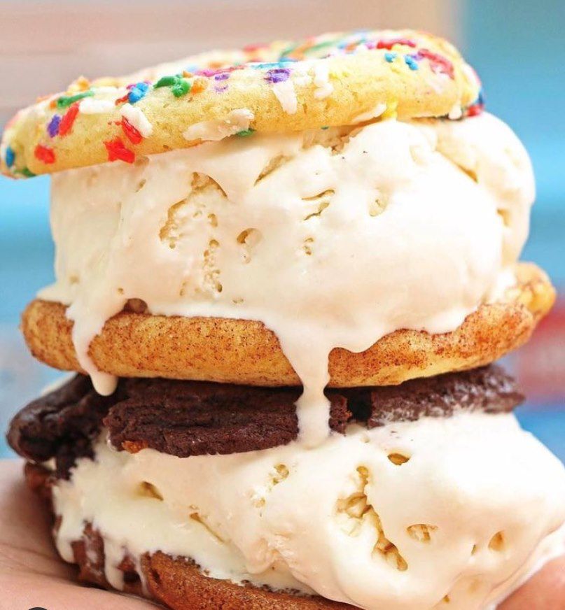 vanilla ice cream between sprinkle cookies