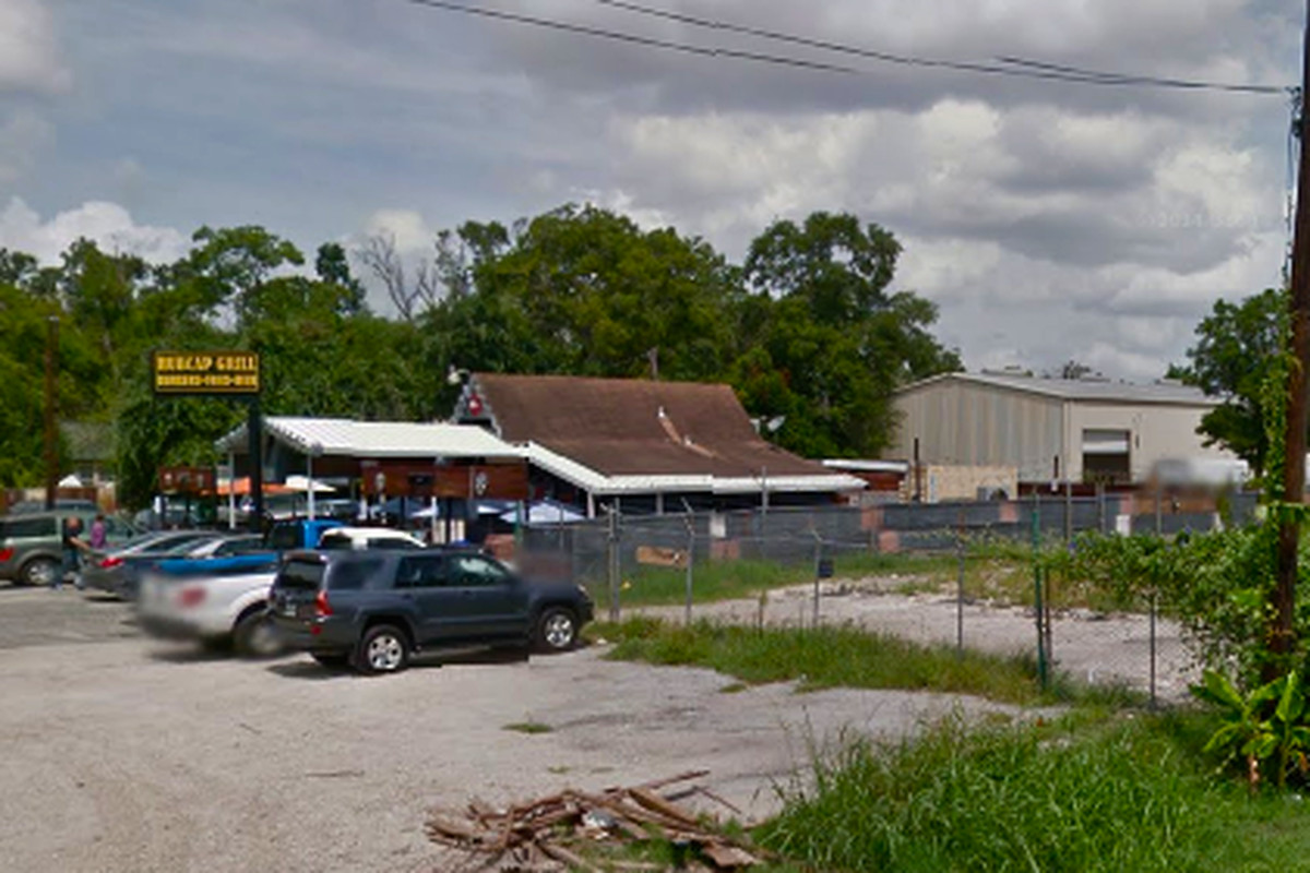 The plot of land in question is next to Hubcap in the Heights 
