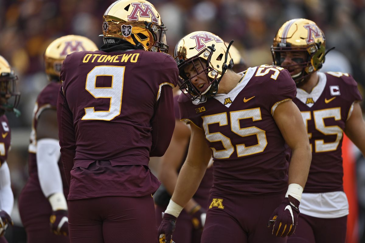 Linebacker Mariano Sori-Marin of the Minnesota Golden Gophers celebrates against the Penn State Nittany Lions during the third quarter at TCFBank Stadium on November 09, 2019 in Minneapolis, Minnesota.