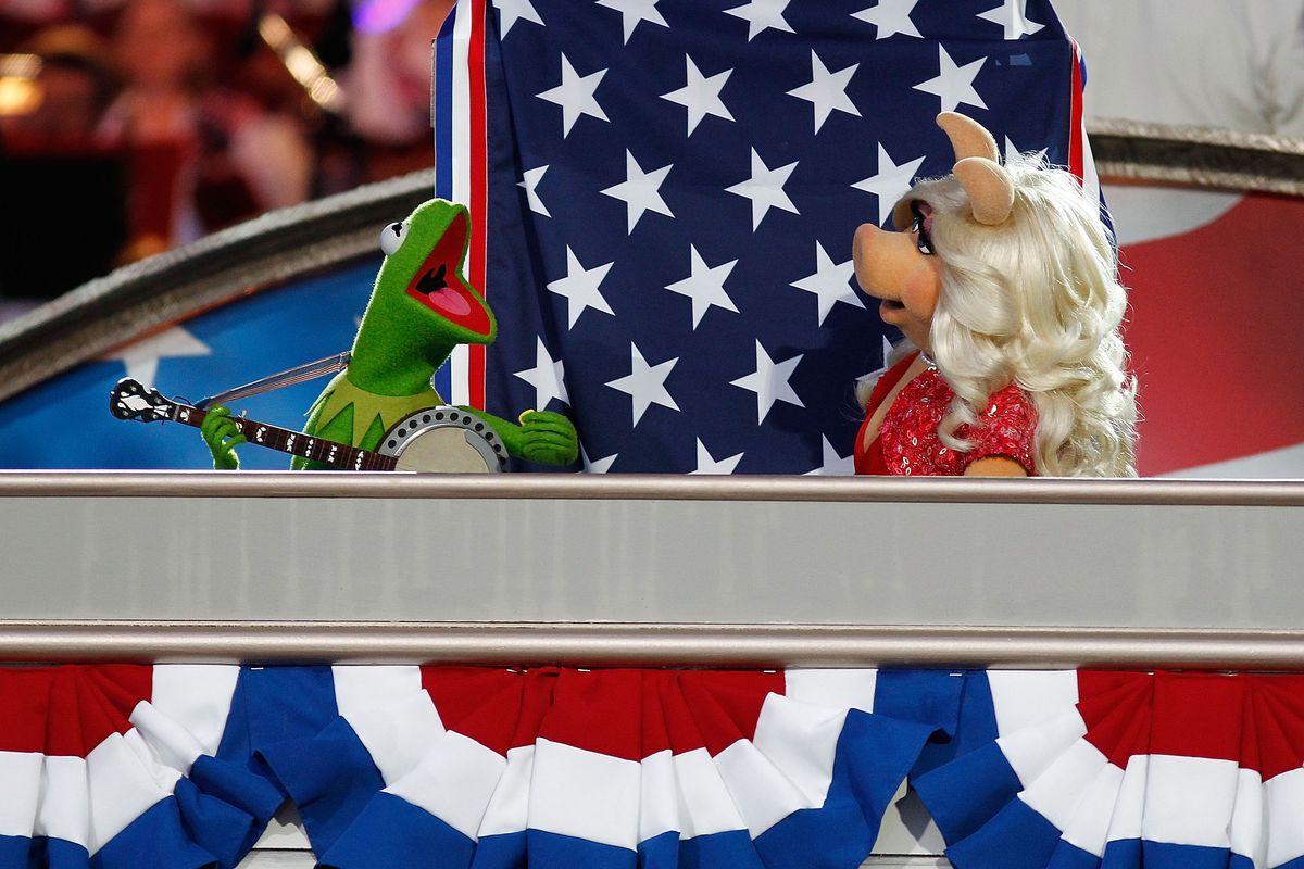 Kermit and Miss Piggy in happier times.