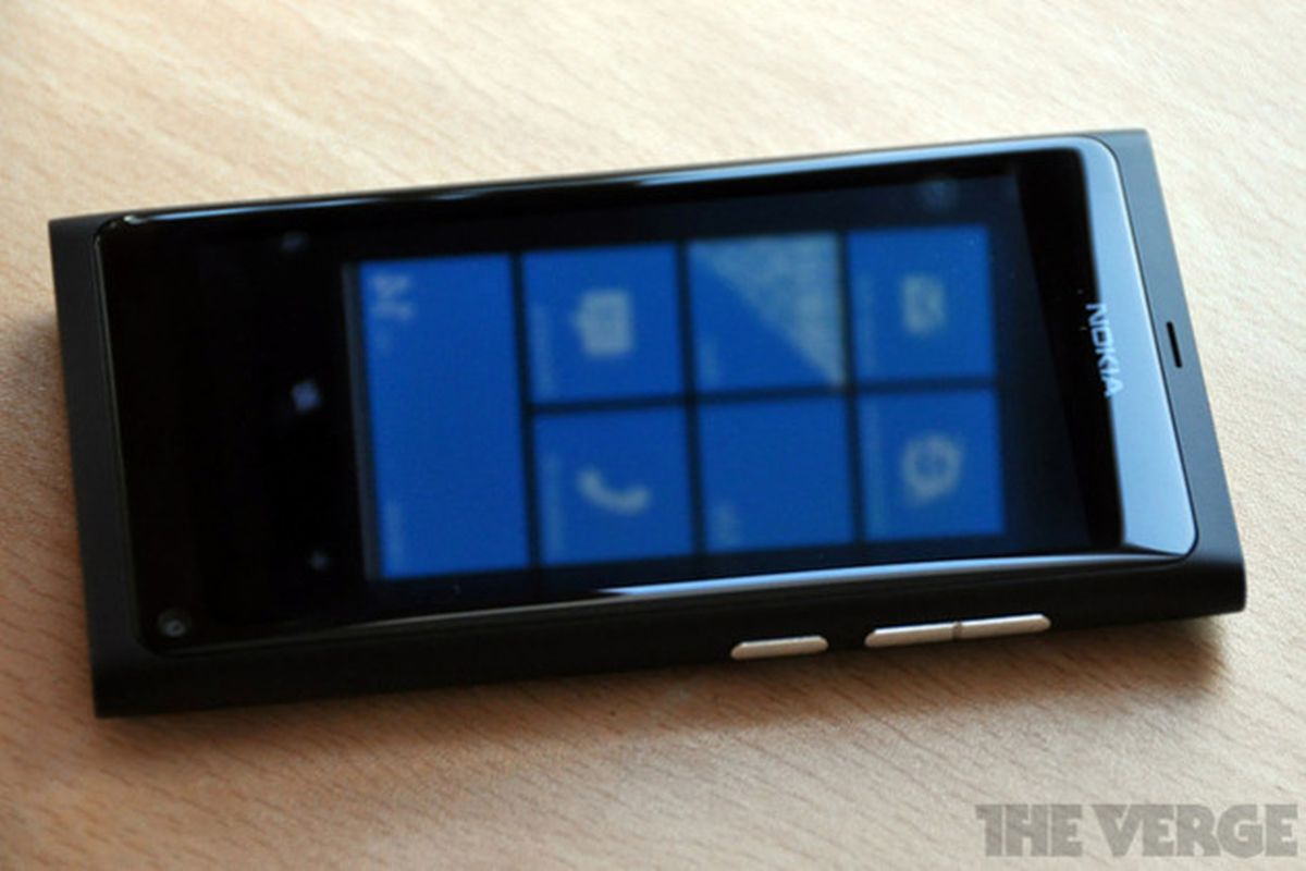 Nokia N9 Windows Phone