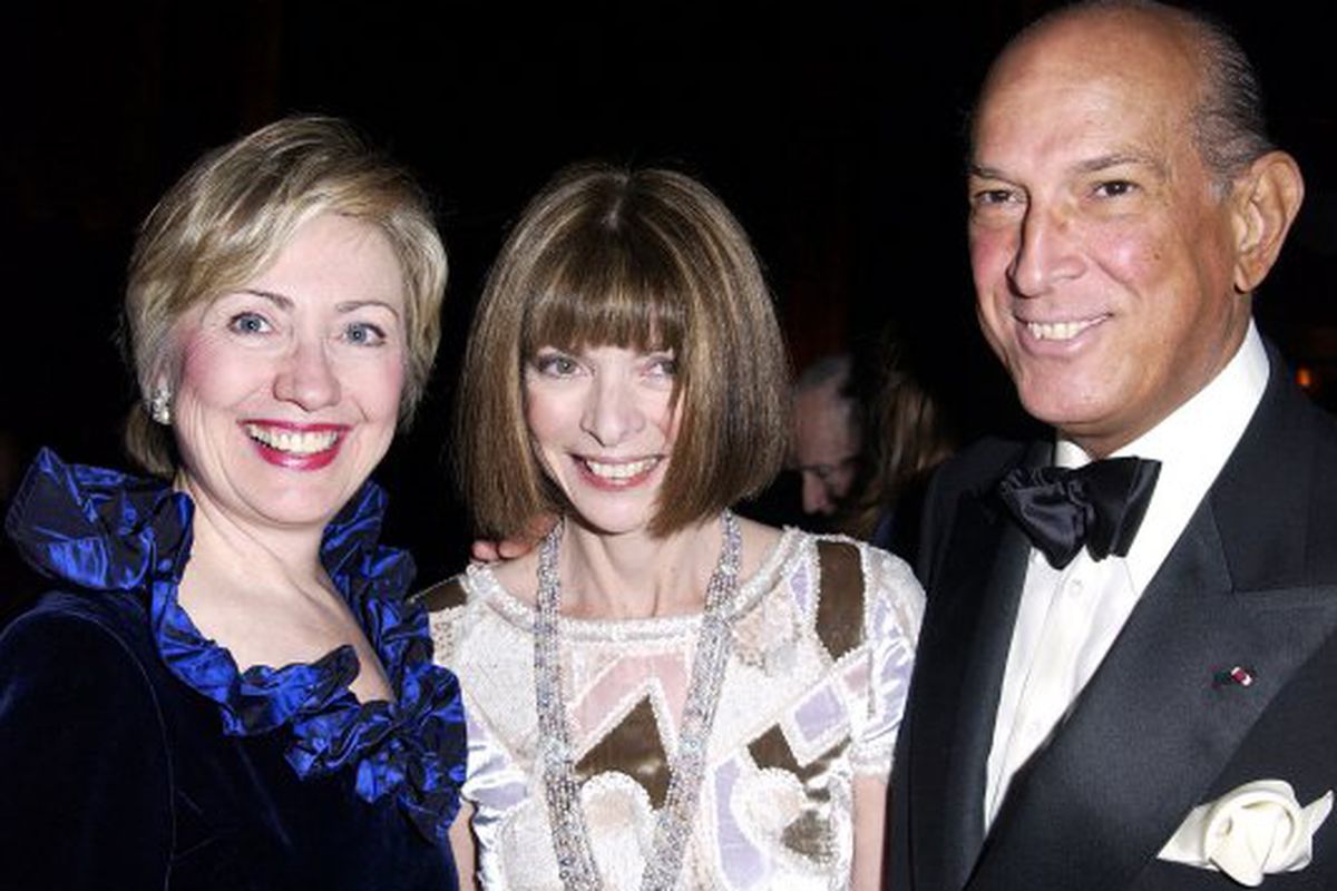 Clinton, Wintour, and de la Renta, via <a href="http://nymag.com/thecut/2013/05/hillary-clinton-will-attend-the-cfda-awards.html">The Cut</a>