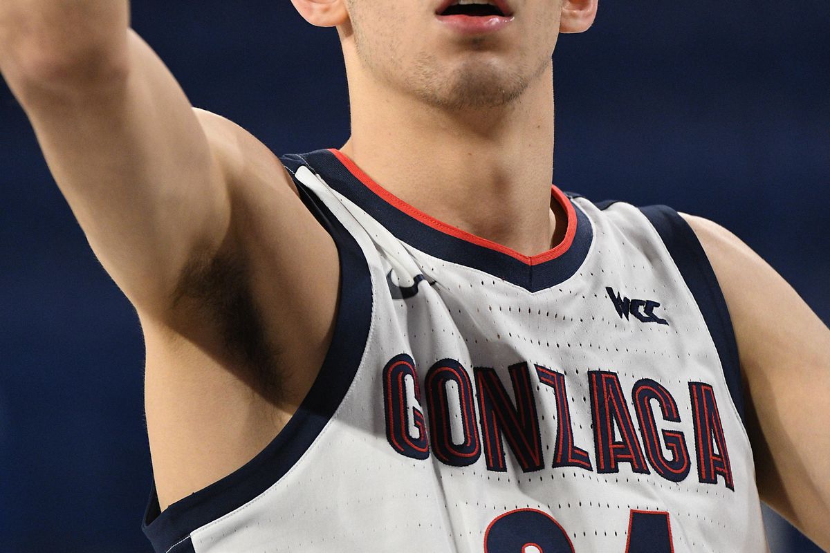 Chet Holmgren of the Gonzaga Bulldogs shoots before the game against the Brigham Young Cougars at the McCarthey Athletic Center on January 13, 2022 in Spokane, Washington.