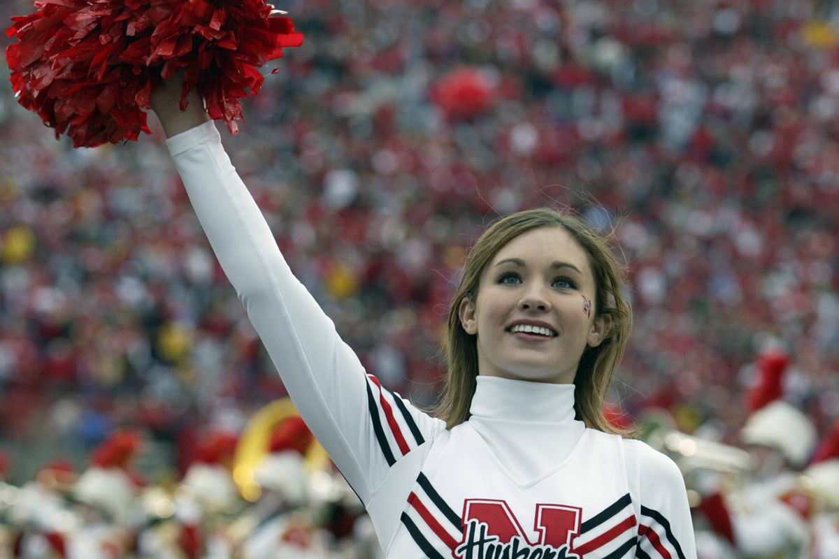 Nebraska cheerleader entertains the fans