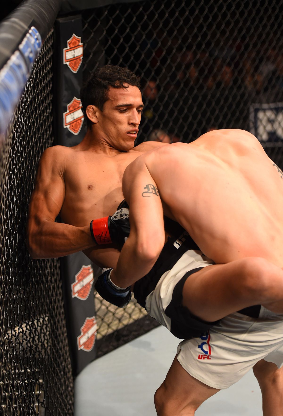 UFC Fight Night: Oliveira v Jury