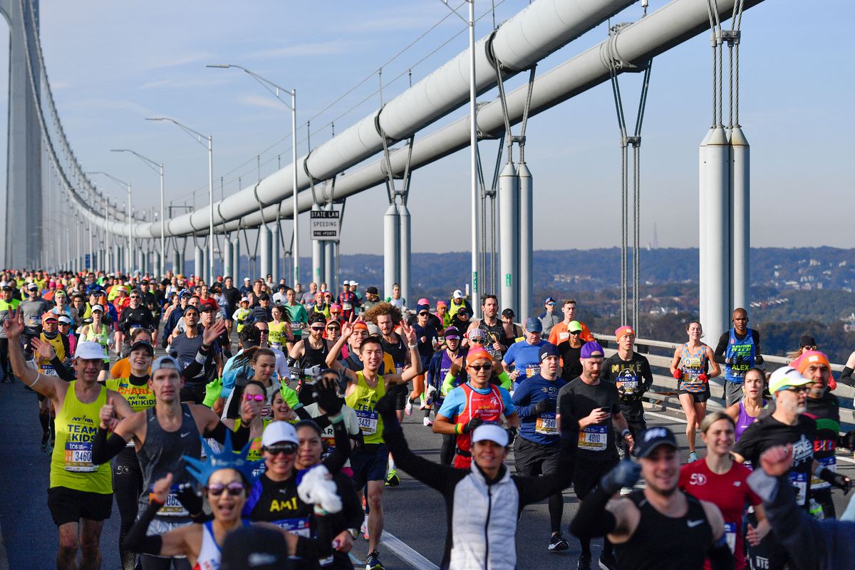 Runners cross the Verrazzano-Narrows Bridge during the 2021 TCS New York City Marathon in New York on November 7, 2021.