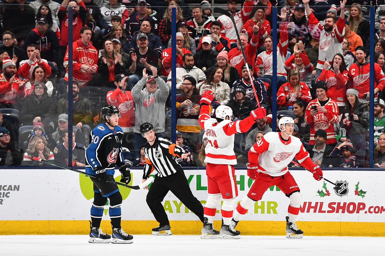 Blue Jackets can’t dig out of an early deficit, lose to Red Wings 4-2