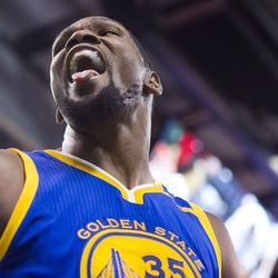 Golden State forward Kevin Durant (35) reacts to the fans after scoring a bucket in the second half of an NBA basketball game against Utah in Salt Lake City on Thursday, Dec. 8, 2016. Golden State defeated Utah with a final score of 106-99.