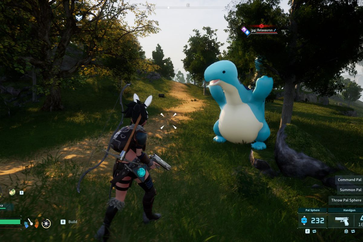 A Palworld player fights a Relaxaurus