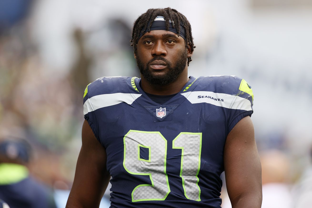 Arizona Cardinals sign former Seattle Seahawks first round pick L.J. Collier