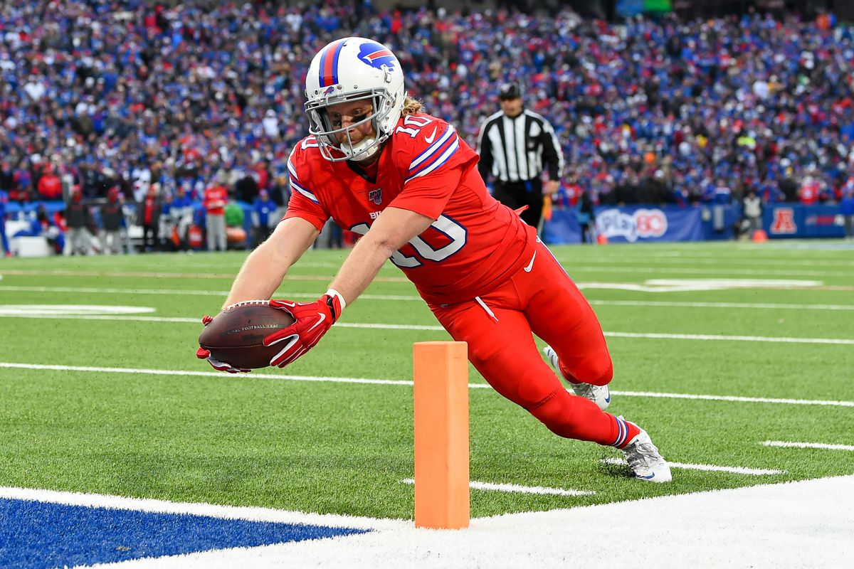 Buffalo Bills wide receiver Cole Beasley reaches for the end zone for a touchdown against the Baltimore Ravens during the fourth quarter at New Era Field.&nbsp;