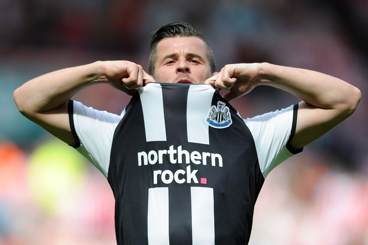 Joey Barton of Newcastle United takes his shirt off at full-time following the Barclays Premier League match between Sunderland and Newcastle United at Stadium of Light in Sunderland, England.  (Photo by Chris Brunskill/Getty Images)