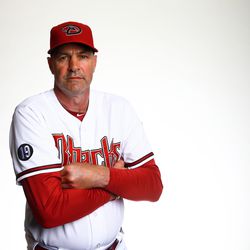 Kirk Gibson assume the "anti-Dodger" protective posture
