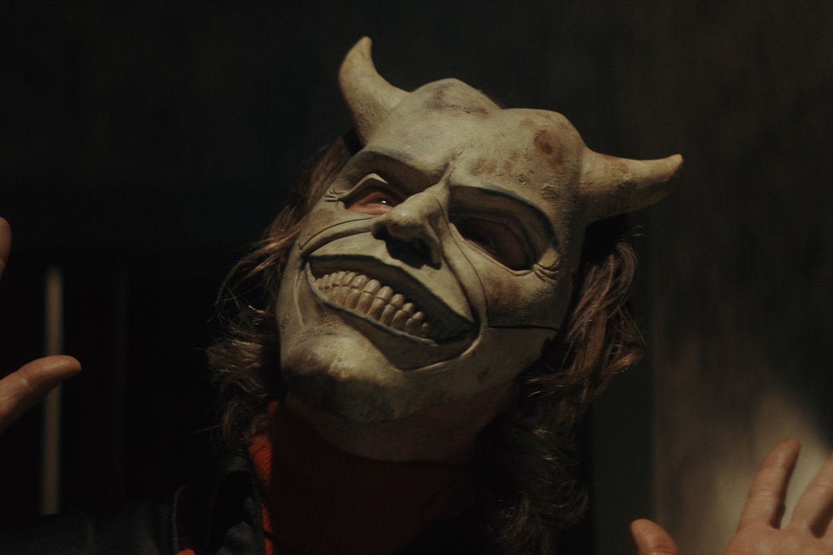 Ethan Hawke in his demon mask as the serial child-murderer The Grabber in The Black Phone