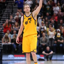 Utah Jazz forward Joe Ingles (2) motions to the crowd to cheer during the last seconds of a basketball game against the Phoenix Suns at the Vivint Smart Home Arena in Salt Lake City on Wednesday, Feb. 14, 2018. Jazz won 107-97.