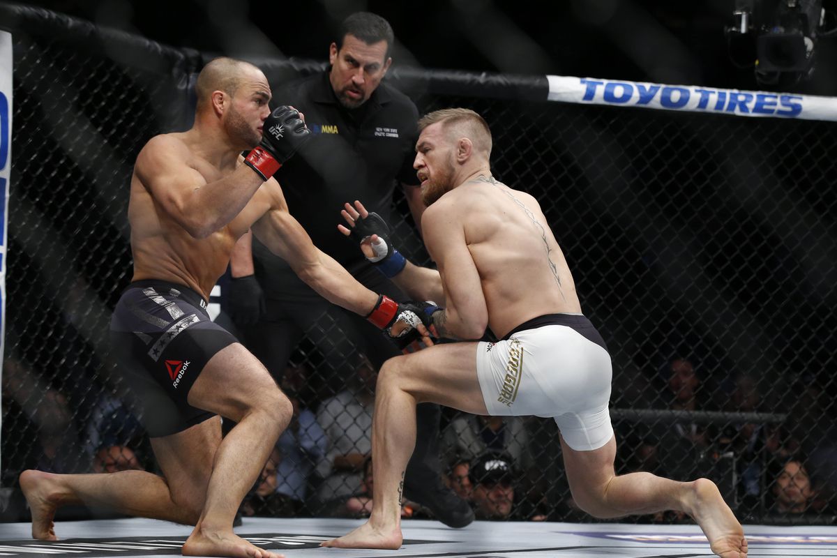 MMA: UFC 205-McGregor vs Alvarez