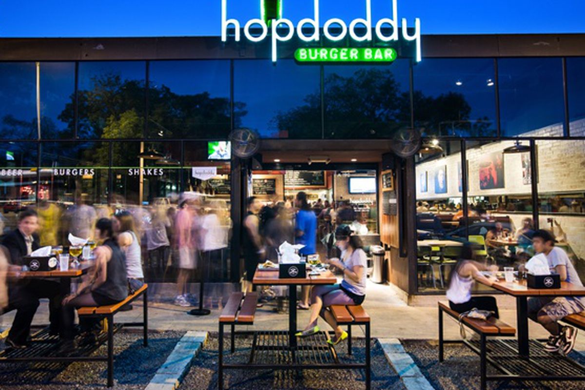 Line at Hopdoddy on South Congress