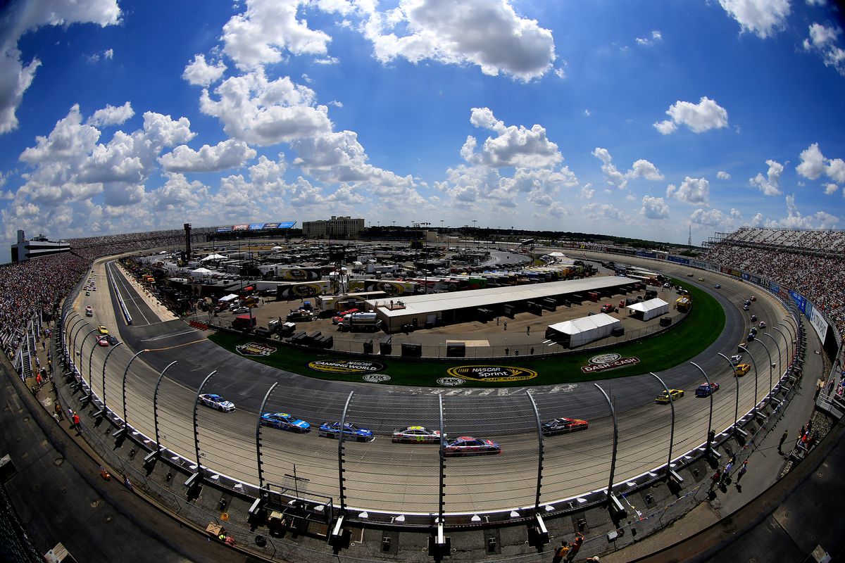 A general view of the NASCAR Sprint Cup Series FedEx 400 Benefiting Autism Speaks at Dover International Speedway on May 31, 2015 in Dover, Delaware.