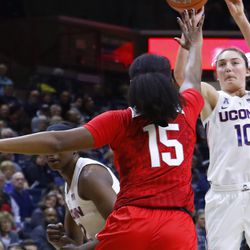 The Ohio State Buckeyes take on the UConn Huskies in a women’s college basketball game at Gampel Pavilion in Storrs, CT on November 11, 2018