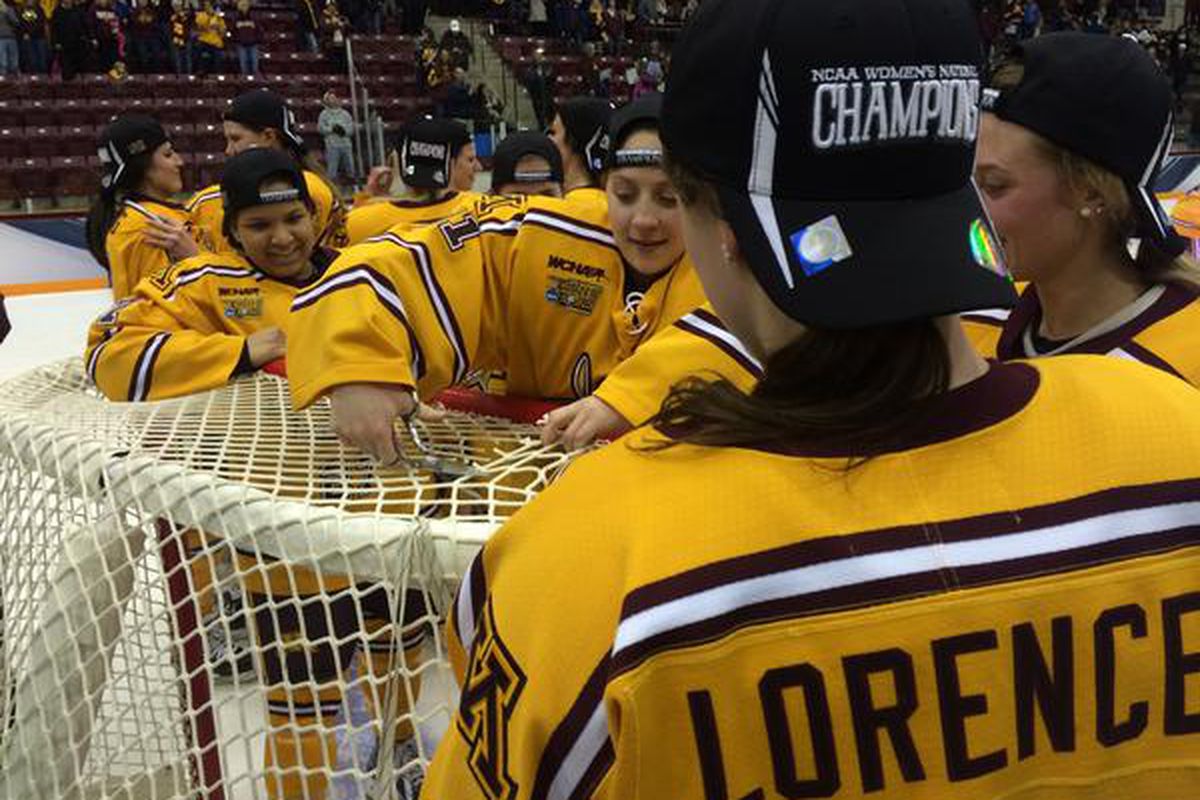The Gophers cutting the nets after their 4-1 win!