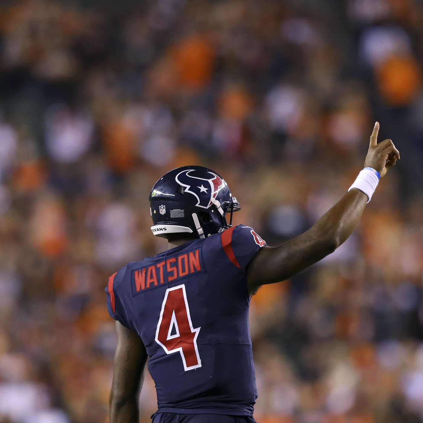 Deshaun Watson gives the Texans hope after winning his 1st NFL