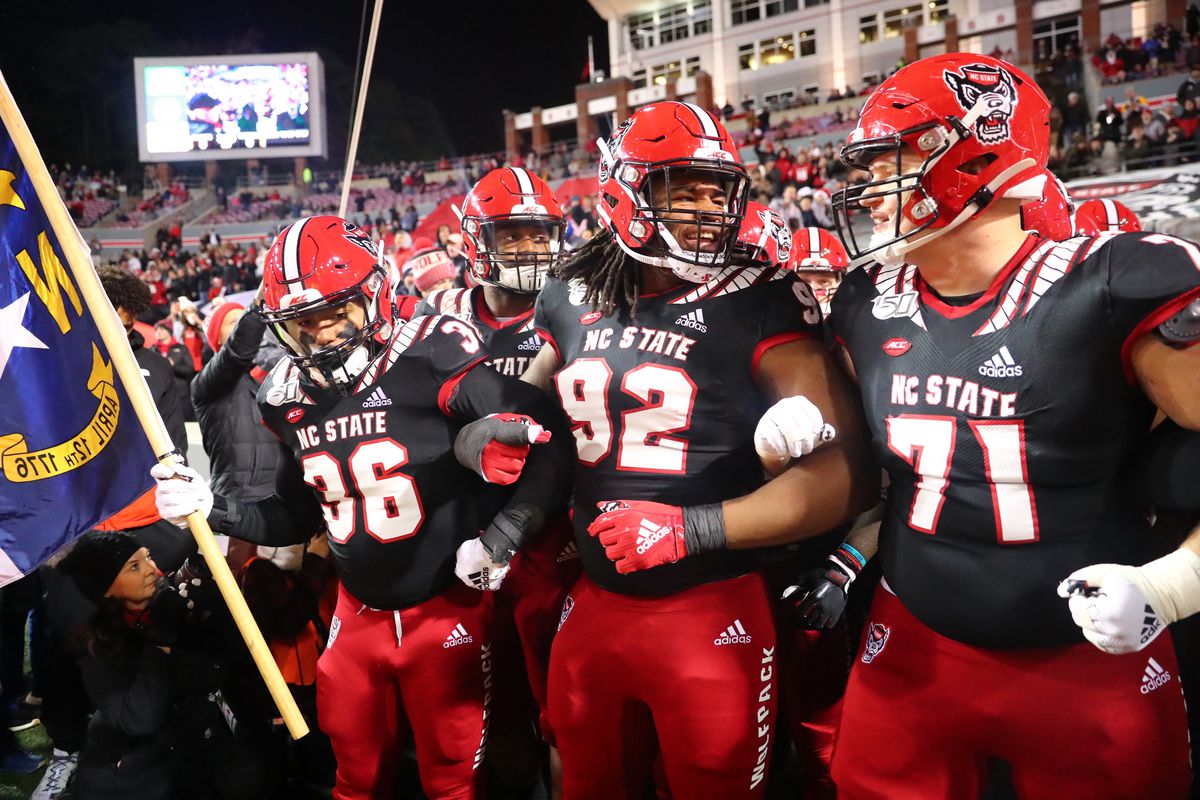 COLLEGE FOOTBALL: NOV 16 Louisville at NC State