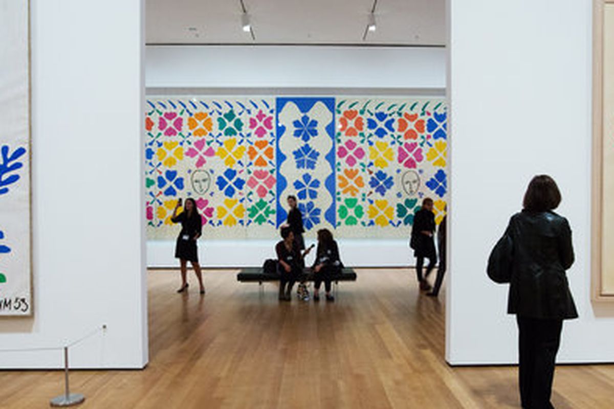 Photo: <a href="http://artsbeat.blogs.nytimes.com/2015/02/05/moma-cuts-out-closing-hours-for-last-look-at-matisse-show/?_r=0">The New York Times</a>