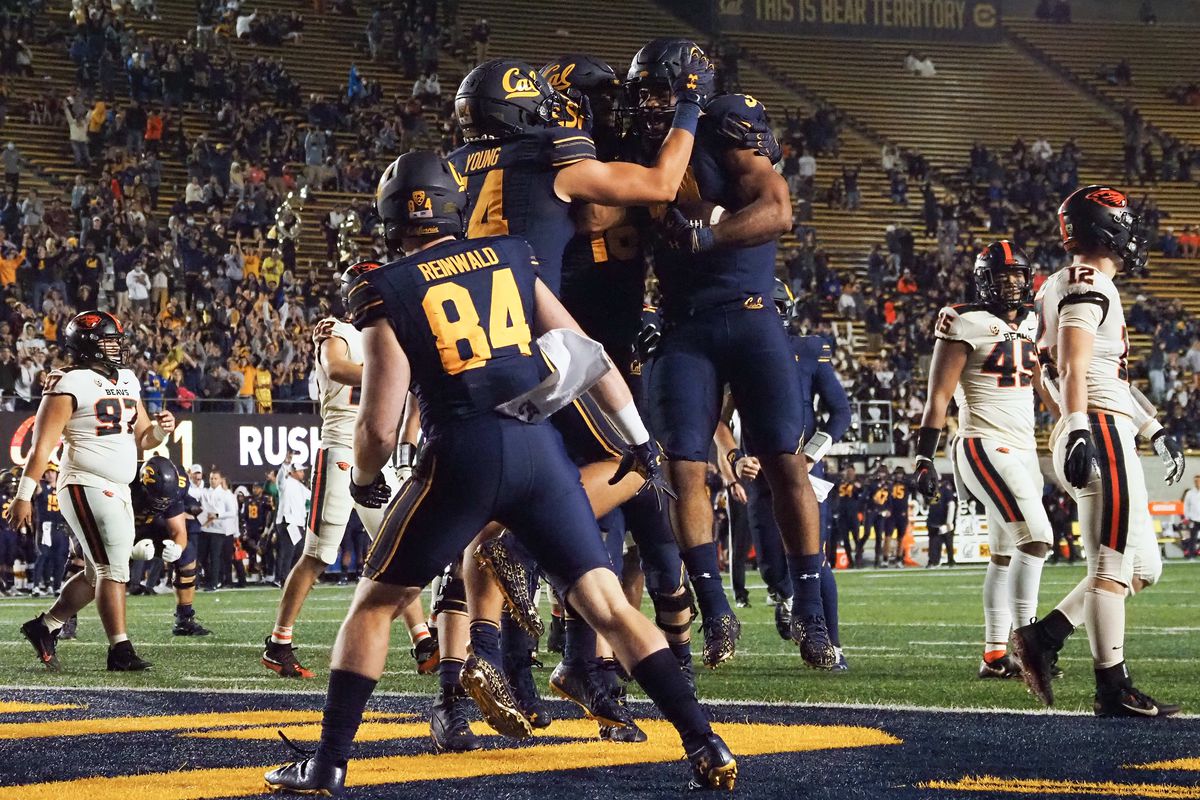 California Golden Bears running back Christopher Brooks celebrates with teammates after scoring a touchdown against the Oregon State Beavers during the fourth quarter at FTX Field at California Memorial Stadium.