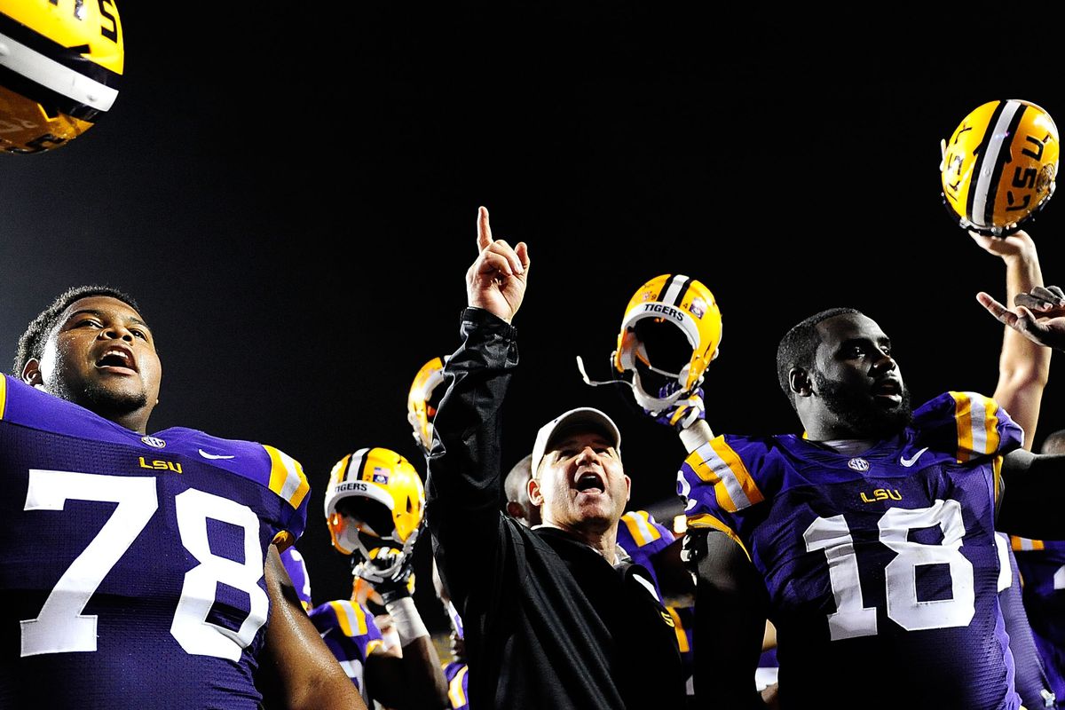 Les Miles lets you know what his recruiting class is currently ranked