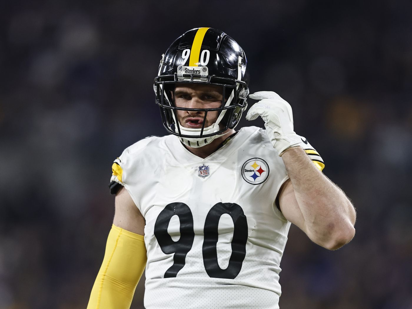 Steelers Vertex: Kenny Pickett's first NFL game showed his aggressiveness -  Behind the Steel Curtain