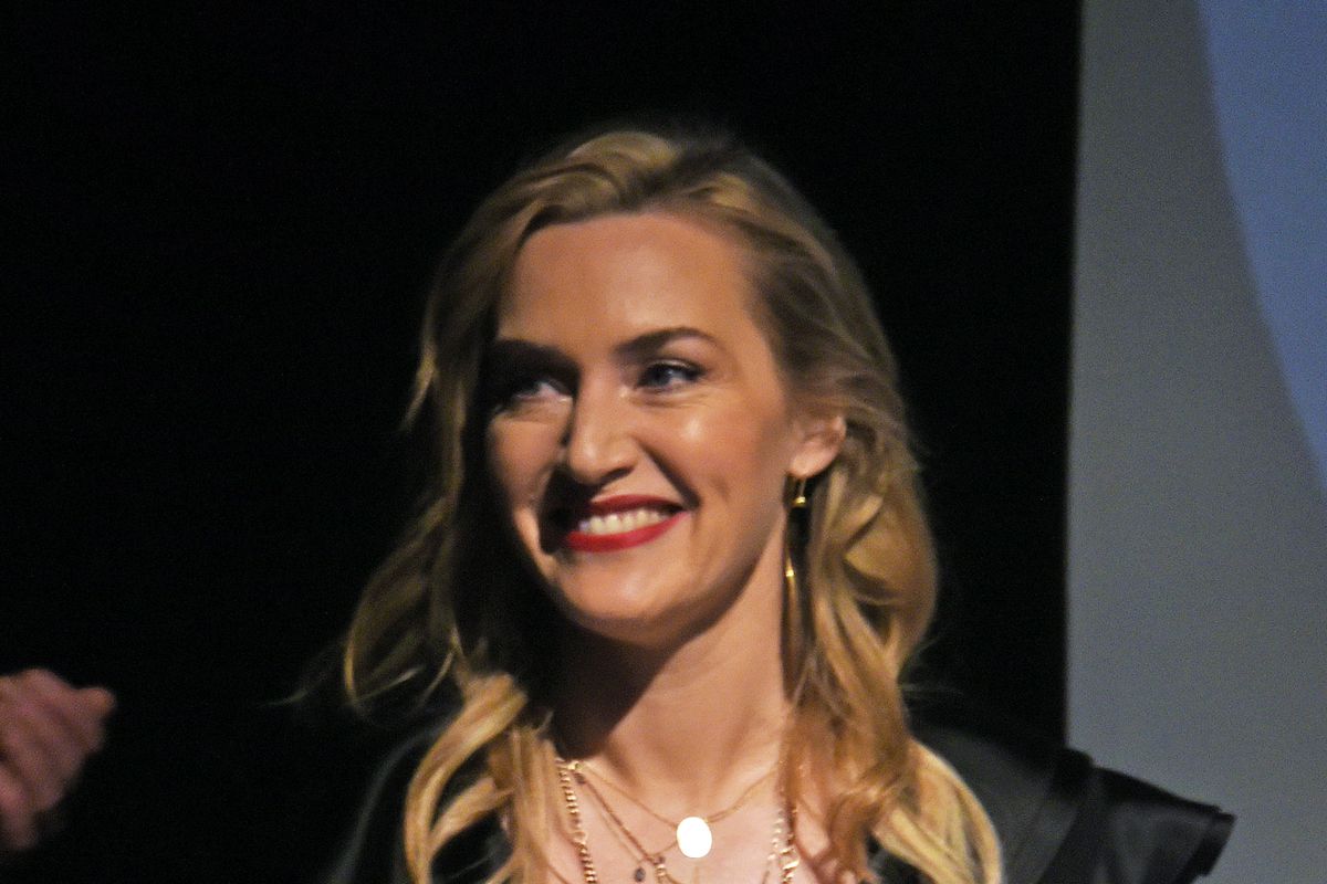 Kate Winslet accepts The Dilys Powell Award for Excellence in Film at the London Film Critics’ Circle Awards 2018 at The May Fair Hotel on January 28, 2018 in London, England.