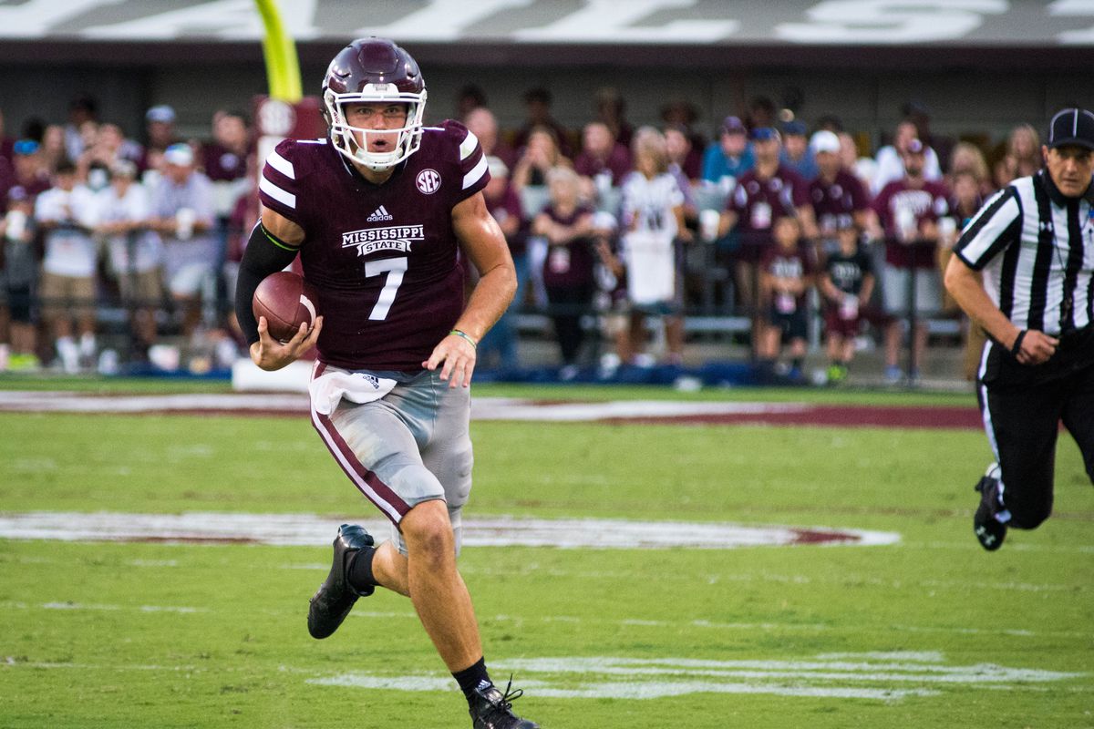 Picture Gallery:  Mississippi State Bulldogs vs South Carolina Gamecocks