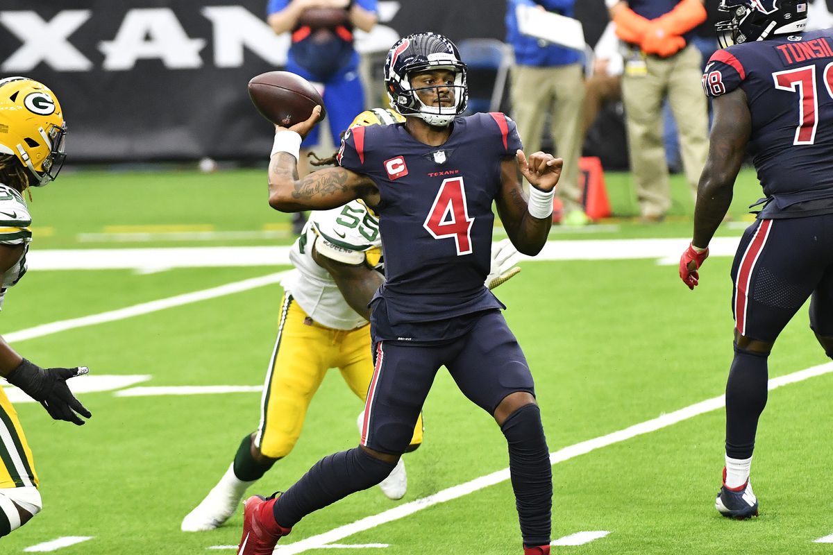 Deshaun Watson #4 of the Houston Texans passes against the Green Bay Packers during the third quarter at NRG Stadium on October 25, 2020 in Houston, Texas.