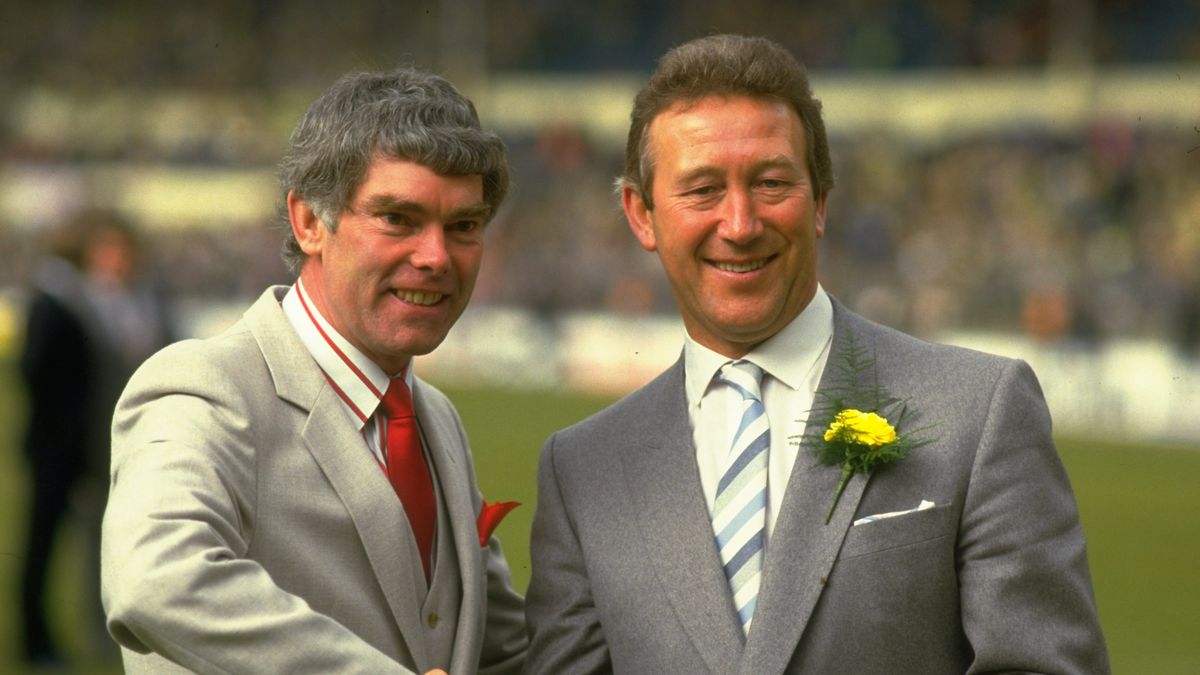 Sunderland Manager Len Ashurst and Norwich City Manager Ken Brown