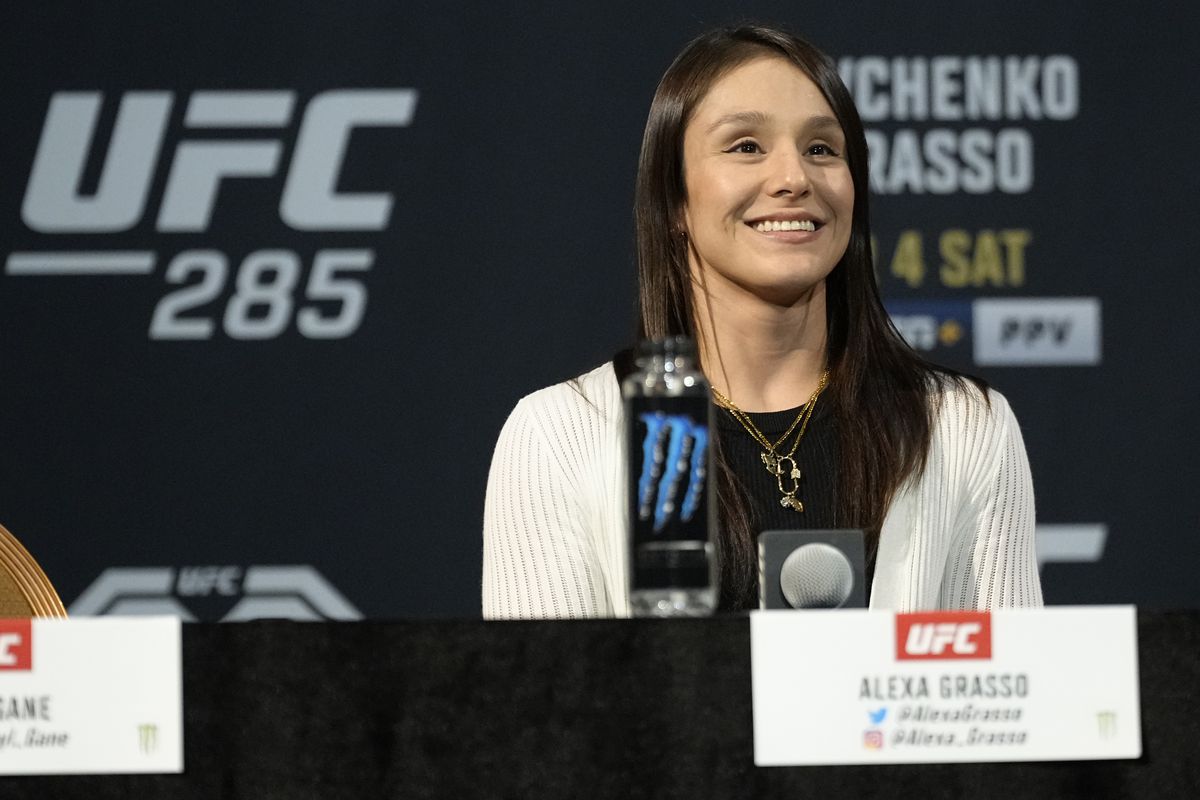 Alexa Grasso during the pre-fight press conference for UFC 285. 