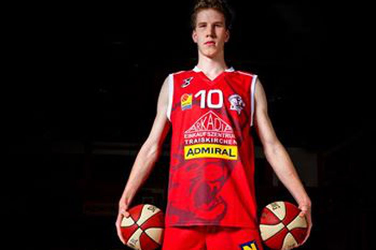 Austrian big man Jakob Poeltl will play collegiate basketball for the University of Utah, the Utes announced today.