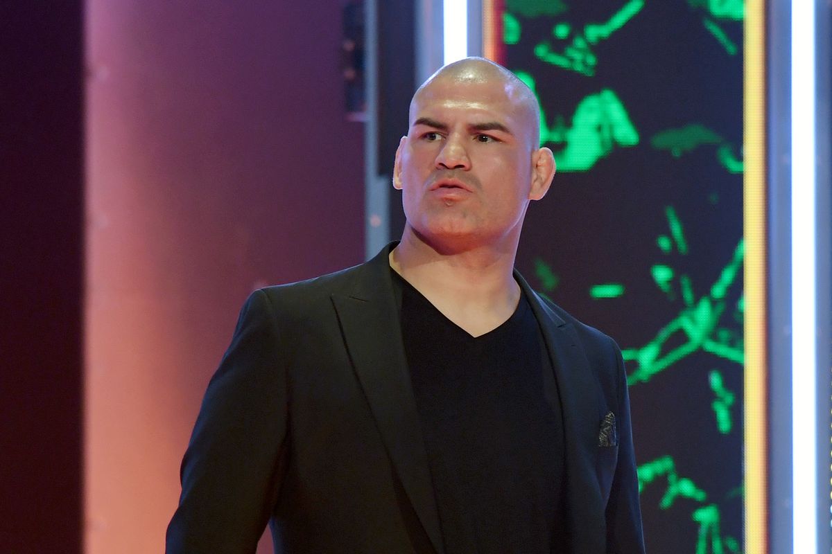 Cain Velasquez at a WWE news conference in 2019.