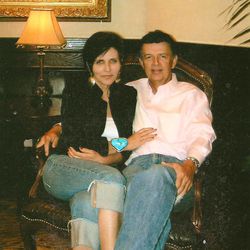 James Redd, center, shown here with his wife, Jeanne, committed suicide a day after being charged with illegal looting of archaeological artifacts held sacred by Utah's earliest inhabitants.